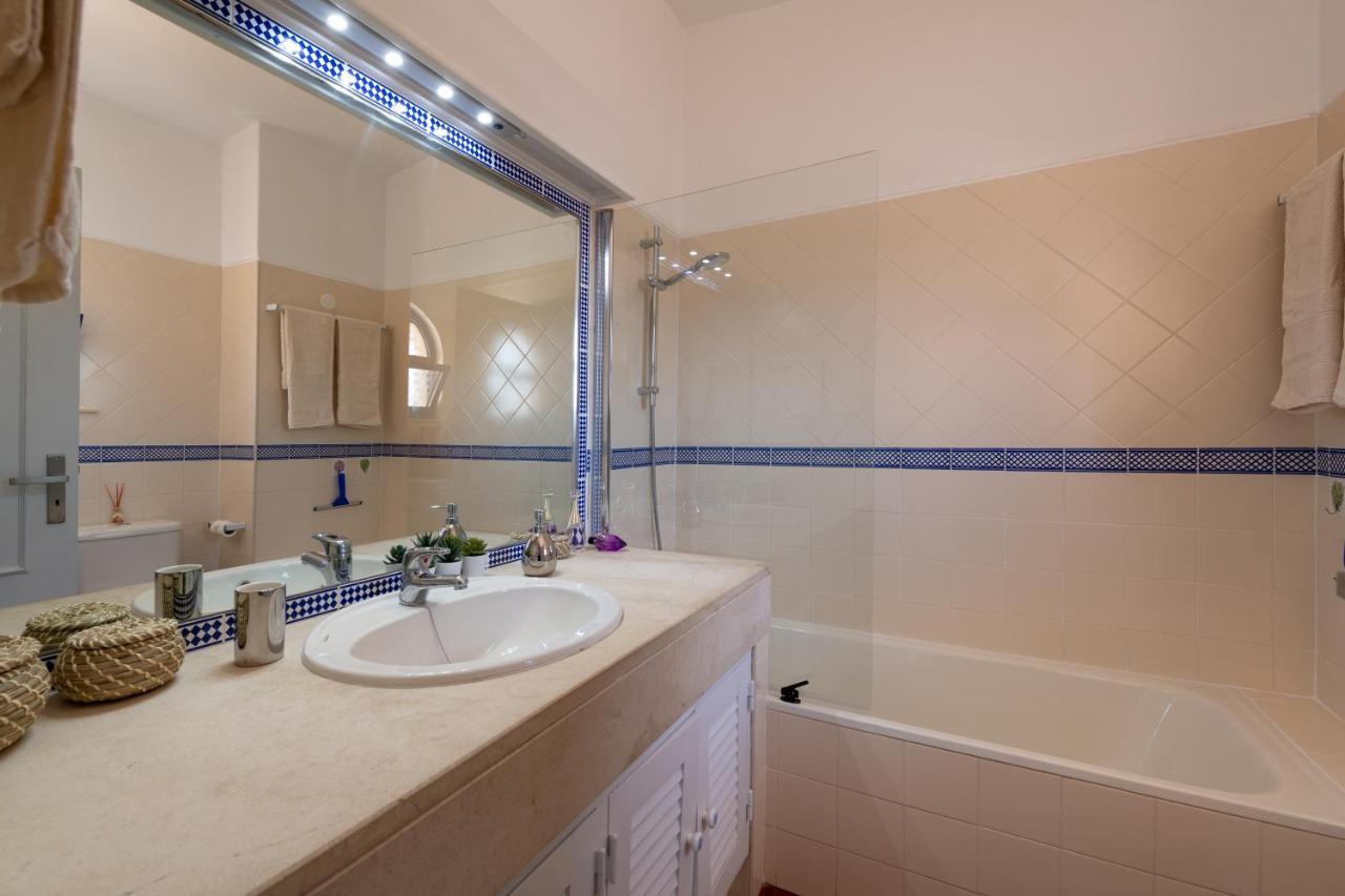 Bemposta 99A Apartment Alvor Bagian luar foto